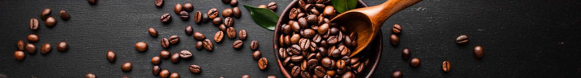 banner para a categoria de combos com grãos de café em uma tigela